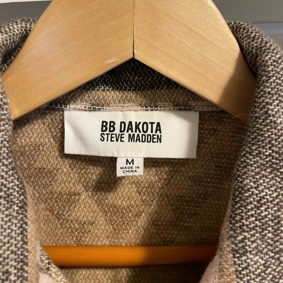 BB Dakota and Steve Madden Colab Big Sky Shacket - Picture 2 of 5